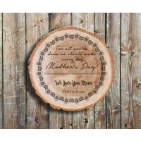 Personalisiertes Muttertagsschild Aus Holz Holzschild Mit Lasergravur von GiftFactoryUS