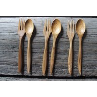Holz Gabel Und Löffel, Teelöffel, 3 Paar Wiederverwendbare 5 Zoll Teakholz, Delicated Handcraft Party Kleine Größe Natürliche Farbe / Holz Gabel Und Löffel, Teelöffel, 3 Paar Wiederverwendbare 5 Zoll Teakholz, Delicated Handcraft Party Kleine Größe Natürliche Farbe / von GiftGoGreen