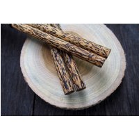 Runde Holz Stäbchen 2 Paar Palmenholz Handgefertigt Schlichtes Design Glatte Hohe Qualität von GiftGoGreen