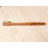 1 Stück, Zahnbürsten, Zahn Pinsel, Personalisierte Zahnbürste, Sohn, Tochter, Personalisiertes Geschenk, Holz Persönliches Herr 1 Stück, Zahnbürsten, Zahn Pinsel, Personalisierte Zahnbürste, Sohn, Tochter, Personalisiertes Geschenk, Holz Persönliches Herr von GiftIdeaBoutique