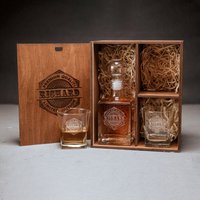 Personalisierte Dekanter Set Mit Geschenkbox Aus Holz - Trauzeuge Geschenk, Vorschlag, Gravierte Whisky Gläser Für Ihn von GiftIdeasUA