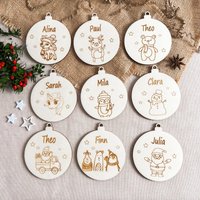 Weihnachtskugel Personalisiert | Weihnachtsbaumkugeln Holz Geschenk Zu Weihnachtehn Lasergravierte Weihnachtsdeko Christbaumkugel - 1 von GiftShopDC