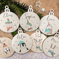 Weihnachtskugel Personalisiert | Weihnachtsbaumkugeln Mit Name Weihnachtsdeko Christbaumkugel Weihnachtsornament Aus Holz Bunt 6 Weihnachtskugel Personalisiert | Weihnachtsbaumkugeln Mit Name Weihnachtsdeko Christbaumkugel Weihnachtsornament Aus Holz Bunt 6 von GiftShopDC