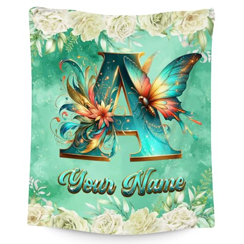 GiftoFLUX Personalisierte Decke - Schmetterlingsdecken für Mädchen und Frauen - Geschenke mit eigenem Namen für die Tochter - Kuschelige Flanell-Monogramm-Decken - 4 Größen von GiftoFLUX