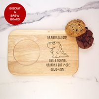 Grandasaurus Tee - Und Keksbrett, Holz-Dinosaurier-Kaffee-Leckerei-Brett, Vatertagsgeschenk, Geschenk Für Opa, Letterbox-Geschenke von GiftsInaJiffy