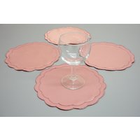 4 Stück 20 cm Runde Pinke Bogenrand-Deckchen Platzdeckchen Küche Esszimmer Sideboard P20P von GiftsScotland