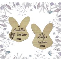 Gravur Baby Erstes Ostergeschenk, Erstes Holz-Babygeschenk, Baby-Osterkugel von GiftsandSmilesUK