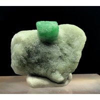 88 Crt Amazing Top Grün Emerald Specimen @ Swat Pakistan von GillaniGemsStone