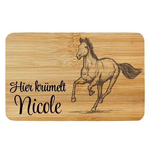 Frühstücksbrettchen Brettchen Bambus Holz Pferd 1 Lasergravur "Hier krümelt .." mit Wunschname Personalisiert von Girahlutions