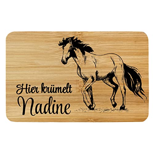 Frühstücksbrettchen Brettchen Bambus Holz Pferd 6 Lasergravur "Hier krümelt .." mit Wunschname Personalisiert von Girahlutions