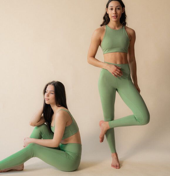 Girlfriend Collective Leggings - Compressive High-Rise Legging - aus recyceltem Polyester Girlfriend Collective Leggings - Compressive High-Rise Legging - aus recyceltem Polyester von Girlfriend Collective
