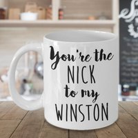 Neue Mädchen-Tasse - Youre The Nick To My Winston Tv-Show Lustiger Humor Cece Jess Winston-Cute Best Friends Matching-11 Unzen 15 von GirlinaBigBangOffice