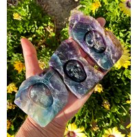 Fluorit Platte, Skull Carving, Wahl, Natürlicher Polierter Stein, Spirituelle Geschenke, Geschnitzter Edelstein, Lila Blau Grüne Schädel Fluorit Platte, Skull Carving, Wahl, Natürlicher Polierter Stein, Spirituelle Geschenke, Geschnitzter Edelstein, Lila Blau Grüne Schädel von GivingEarthMinerals