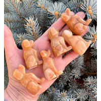 Roter Aventurin Hund 2 "Wahl, Handgeschnitzter Stein, Schnitzerei, Krafttier, Welpe, Spirituelles Geschenk Roter Aventurin Hund 2 "Wahl, Handgeschnitzter Stein, Schnitzerei, Krafttier, Welpe, Spirituelles Geschenk von GivingEarthMinerals