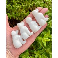 White Quarz Dog 2 "Wahl, Handgeschnitzter Stein, Schnitzerei, Krafttier, Welpe, Spirituelles Geschenk White Quarz Dog 2 "Wahl, Handgeschnitzter Stein, Schnitzerei, Krafttier, Welpe, Spirituelles Geschenk von GivingEarthMinerals