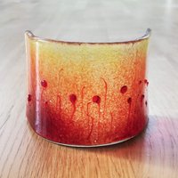 Teelicht, Teelichtbogen Aus Geschmolzenem Glas in Fusingtechnik Für Gemütliche Abende Bei Kerzenschein. | Kleinere Variante Teelicht, Teelichtbogen Aus Geschmolzenem Glas in Fusingtechnik Für Gemütliche Abende Bei Kerzenschein. | Kleinere Variante von Glasformerei