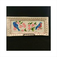Handbemalte Keramik Servierplatte Vogel Dekor, Käsebrett von GlassAndClayFlorida