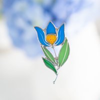 Anemone Glasmalerei Schmuck Muttertagsgeschenk Benutzerdefinierte Blume Pin Plant Lady Glasbrosche von GlassArtStories