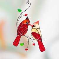 Kardinal Buntglas Fensterbehang Muttertagsgeschenk Glasmalerei Vogel Sonnenfänger Geschenke Benutzerdefinierte Glasmalereidekor von GlassArtStories