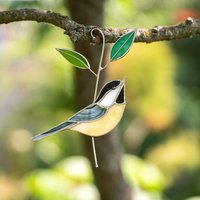 Schwarz Mit Einer Kappe Bedeckte Meisen Glasfensterbehang Muttertagsgeschenk Moderner Glasmalereivogel Suncatcher von GlassArtStories