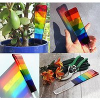 Handgefertigter Regenbogen Glas Pflanzenstecker - Pflanzen Marker Kräutergarten Verzierung Suncatcher Buntes Geschenk Pflanzentopf von GlassByGenea