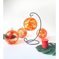 Handbemalter Glas Teelichthalter Abstraktes Wohndekor von GlassTrappedDesigns