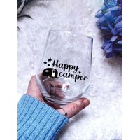 Happy Camper Weinglas, Camping Glas, Van, Caravan Geschenk, Traveller Life, Caravaning Abenteuer Erwartet von Glassrare