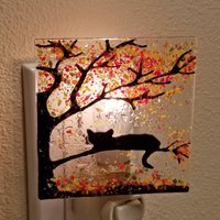 Glassworks Northwest - Katze in Einem Herbstbaum Nachtlicht Fusing Glass Art Nachtlicht, Hergestellt Den Usa, Kunstglas, Halloween-Nachtlicht von GlassworksNorthwest