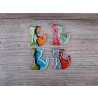 Süße Katze Kühlschrank Magnet, Geschenk Für Katzenliebhaber, Kühlschrank-Magnet, Türkis Katze, Rote Grüne Keramik Küche Magnet von GlinianaKoniczynka