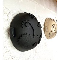 Schöne Handgemachte Schwarze Wandhängende Keramikvase Schöne Handgemachte Schwarze Wandhängende Keramikvase von GlitterThreadMud