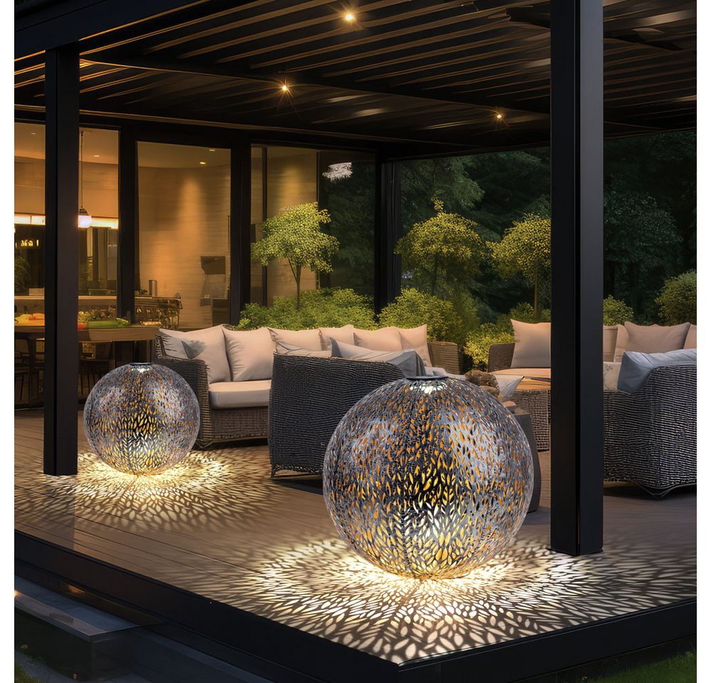 Globo LED Solarleuchte, LED-Leuchtmittel fest verbaut, Warmweiß, Solarkugel Windlicht Außenlampe LED Erdspieß Gartendeko silber gold 2x von Globo