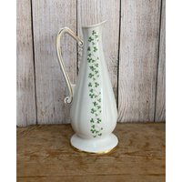 Vintage Royal Tara Irish Porzellan Großer Ewer Krug Posy, Exemplar Vase, Grüne Schlamper von GloryandtheCabinet