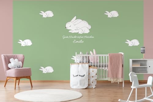 Glücksvilla - Baby-Tapete - Kinderzimmer-Tapete, Häschen, personalisierbar mit individuellem Text, selbstklebend - 31 Mint (360 x 250 cm BxH), Vliestapete, Wand-Deko Kind Junge Mädchen von Glücksvilla