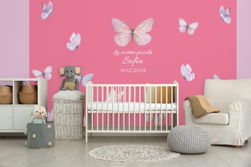 Glücksvilla - Baby-Tapete - Kinderzimmer-Tapete, Schmetterlinge, personalisierbar mit individuellem Text, selbstklebend - 42 Brombeere (360 x 250 cm BxH), Vliestapete, Kind Junge Mädchen von Glücksvilla
