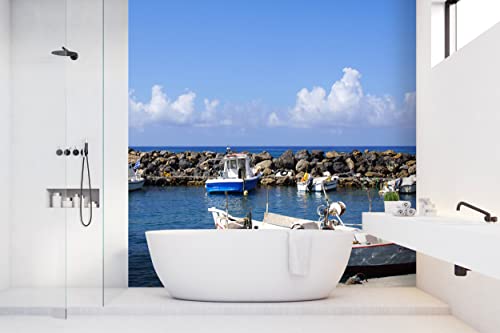 Glücksvilla - Fototapete, selbstklebend (240 x 300 cm (BxH) - div. Maße - Vlies-Tapete - Wand-Deko - Kreta - Kleiner Fischerhafen - Griechenland Insel Meer Fischer-Boot Fotografie x von Glücksvilla