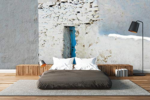 Glücksvilla - Fototapete, selbstklebend (480 x 250 cm (BxH) - div. Maße - Vlies-Tapete - Wand-Deko - Blaue Tür vor weiß - Griechenland Ägäis Kykladen Insel Haus Dorf Fotografie x von Glücksvilla