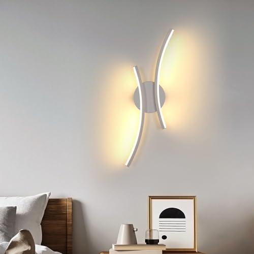 Goeco LED Wandleuchte Innen, 20W 44CM Moderne Wandlampe aus Acryl, 3000K Warmweißes Licht Flur Wandlicht, Gebogene Lange Wandbeleuchtung für Wohnzimmer, Schlafzimmer, Treppen, Flur, Weiß von Goeco