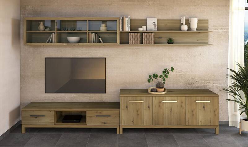 Moderne Massivholz TV-Wohnwand mit Hängevitrine Wildeiche weiß geölt von Göhring
