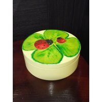 Box Vierblättriger Kleeblatt Roter Käfer Glück Decoupage Handmade von GoldAnt