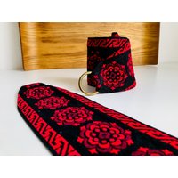 Paar 2 Gestickte Halter Bordüren Bänder I Vorhanghalter Midcentury Paar 2 Gestickte Halter Bordüren Bänder I Vorhanghalter Midcentury von GoldBande