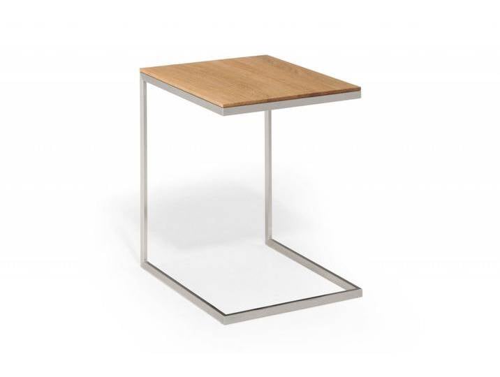 Design Beistelltisch JANO in C Form. Eiche mit Edelstahlgestell. 35x42x50cm. Eiche massiv und Edelstahl gebürstet. Beistelltisch handgemacht in DE von Goldau & Noelle Manufaktur