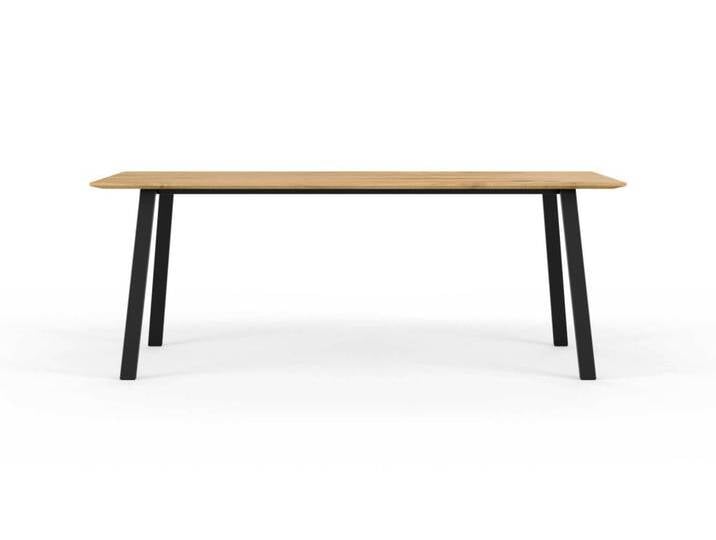 Esstisch JOONA Wildeiche Massivholz schwarze Füße in 200x90cm. Wildeicheplatte mit schweizer Kante + Metallgestell. Made in Germany von Goldau & Noelle Manufaktur