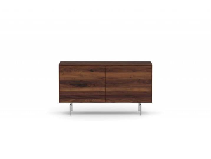 Modernes Sideboard Nussbaum massiv FRIEDA 06 Massivholz Kleiner Wohnzimmerschrank Modern 2 Türen Edelstahlfüße Made in Germany Modernes Sideboard Nussbaum massiv FRIEDA 06 Massivholz Kleiner Wohnzimmerschrank Modern 2 Türen Edelstahlfüße Made in Germany von Goldau & Noelle Manufaktur
