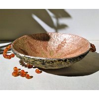 Goldene Schale Aus Pappmaché Mit Perlengriffen Karneol Recyclingpapier-Kunstwerk von GoldenBowlStudio