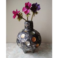 Handbemalte Pappmaché-Vase Dekorative Kunst Herzstück von GoldenBowlStudio