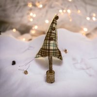 Neue Handgemachte Wiederverwendete Weihnachtsbaum-Vintage Wolldecke Birkenstamm & Basis von GoldenGatheringsShop