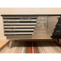 Design Kommode Retro Unikat Handarbeit 132x62x50 cm von GoldenLionStore