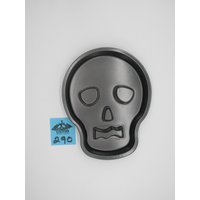 Totenkopf Backform Totenkopf Backform von GolgothaAntiqsOddity