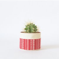 Kleiner Natürlicher Sitzender Pflanzer | Rot + Weiss von GoodCompanyWares