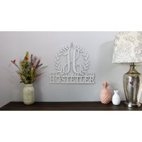 Personalisierte Monogramm Familienname Wandkunst Mit Est Datum | Haustürkranz Outdoor Metallschild Jubiläumsgeschenk Hochzeits-Monogramm von GoodVibesMetal